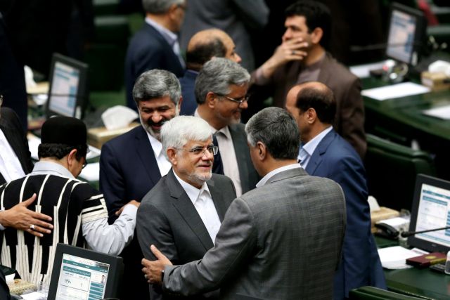 Ιρανική Βουλή-προπύργιο στις συνωμοσίες θέλει ο Αλί Χαμενεΐ