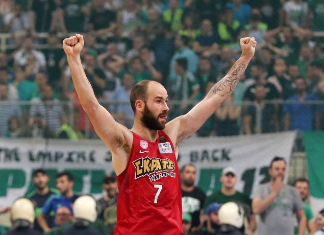 Το τρίποντο του Σπανούλη που έκρινε τον τίτλο