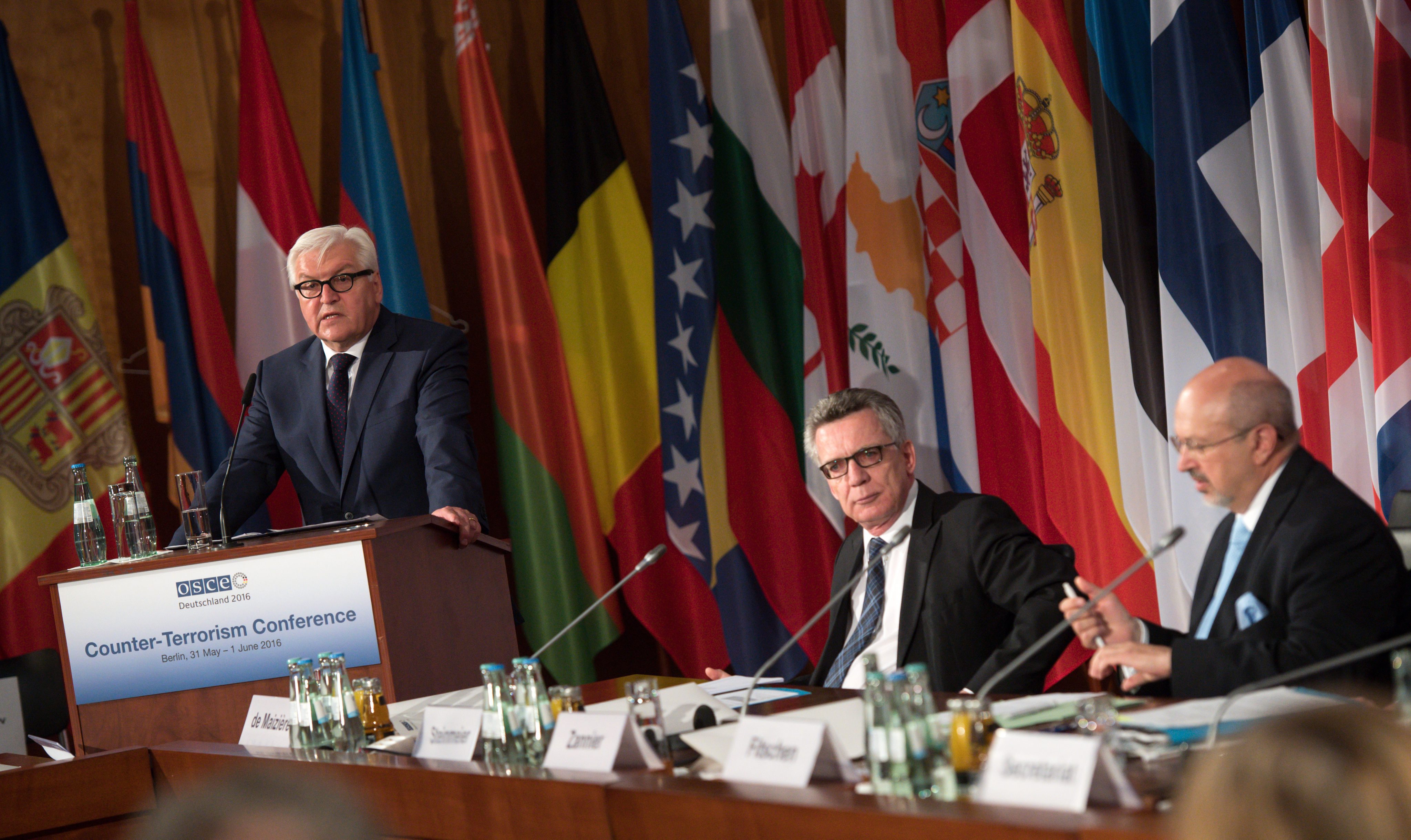 Γερμανός ΥΠΕΞ: Να συνεργαστούμε όλοι σε όλα τα επίπεδα κατά της τρομοκρατίας