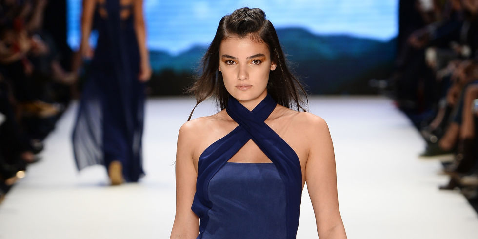 Πρώην Μις Τουρκία καταδικάστηκε για «προσβολή» του Ερντογάν