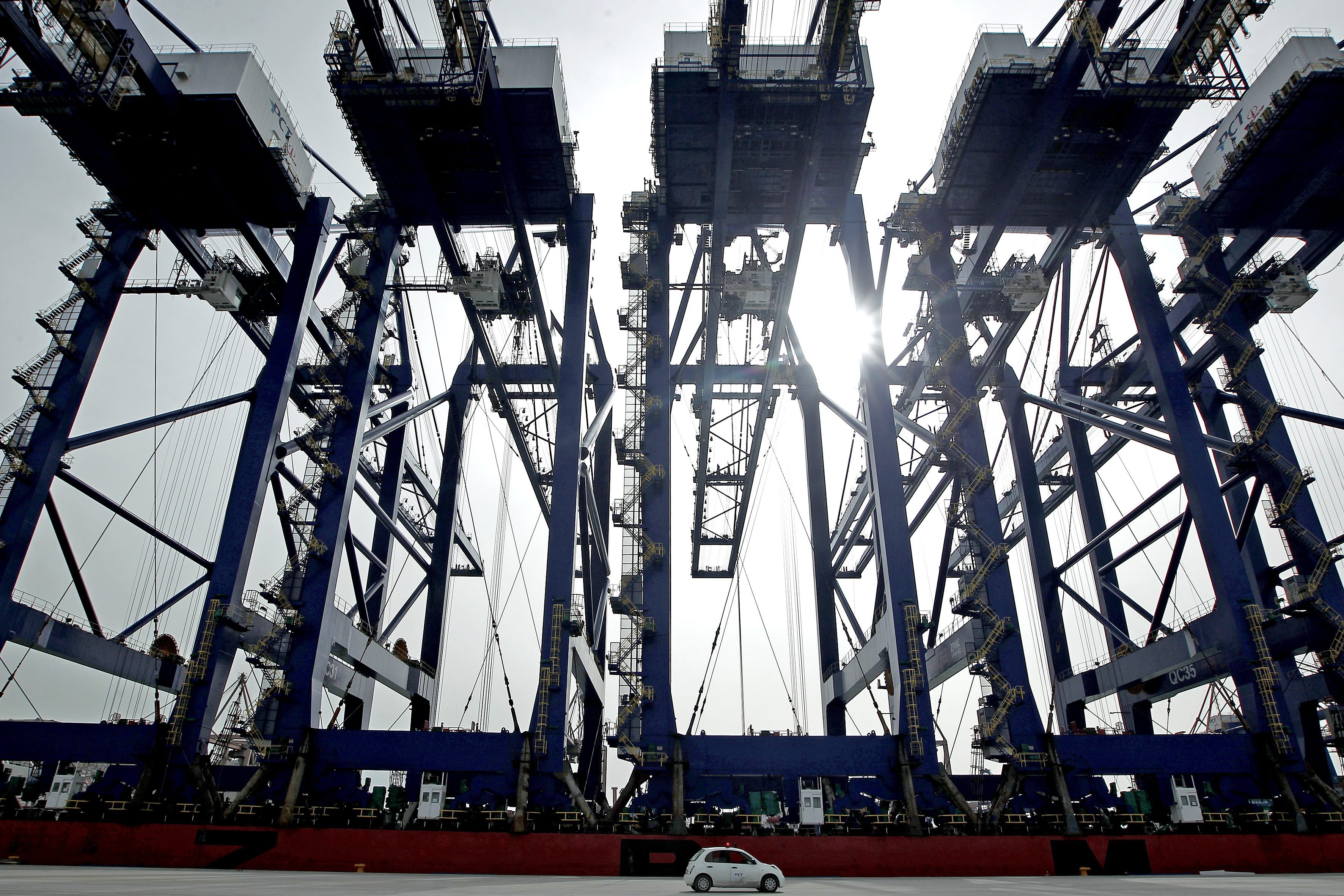 Ενέκρινε η Βουλή τη σύμβαση παραχώρησης του ΟΛΠ