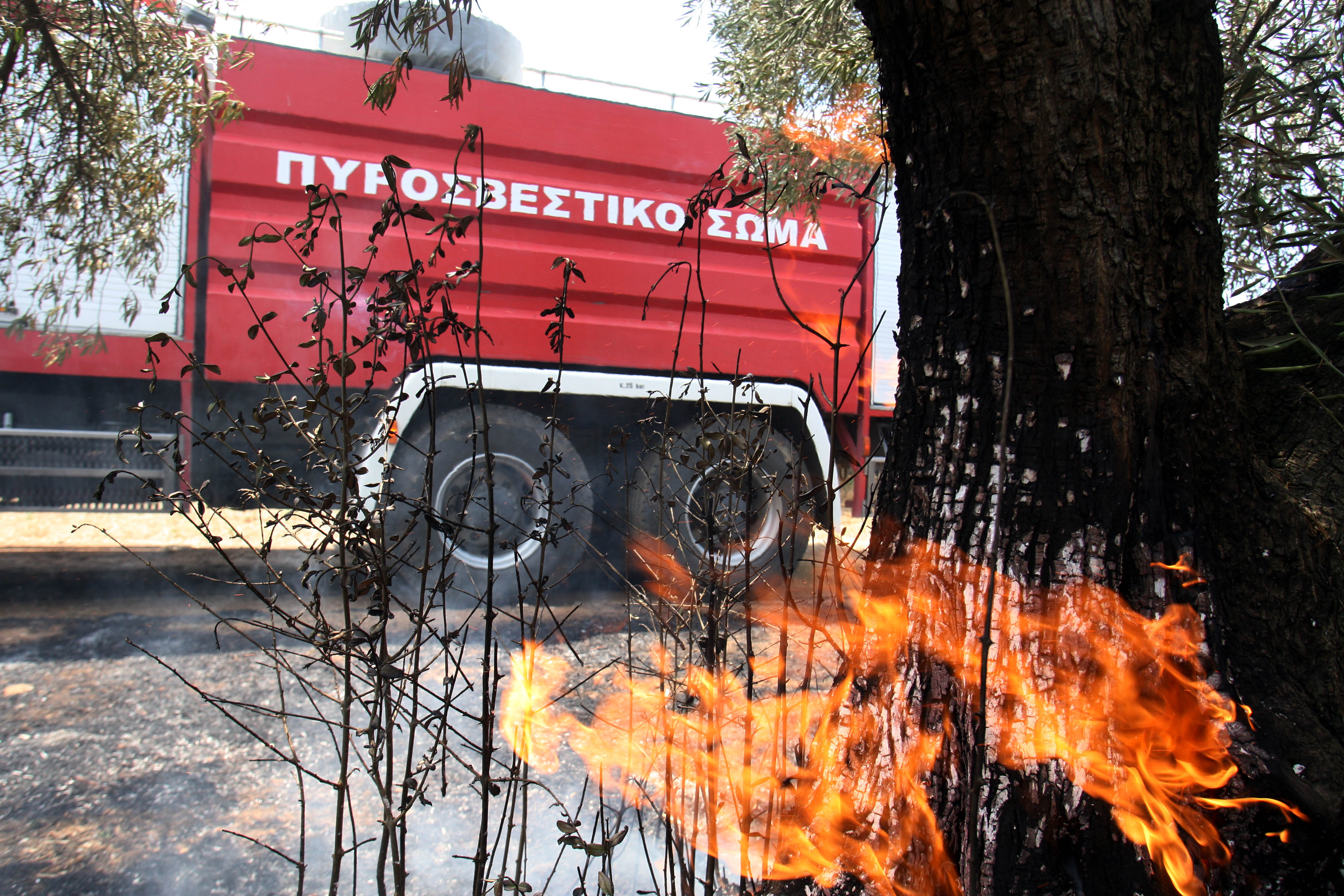 Πέντε φωτιές στην Κρήτη