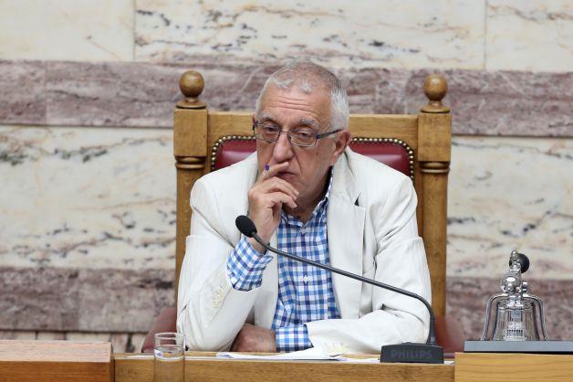 Κακλαμάνης: Ποινολόγιο για απουσίες υπουργών σε επίκαιρες ερωτήσεις