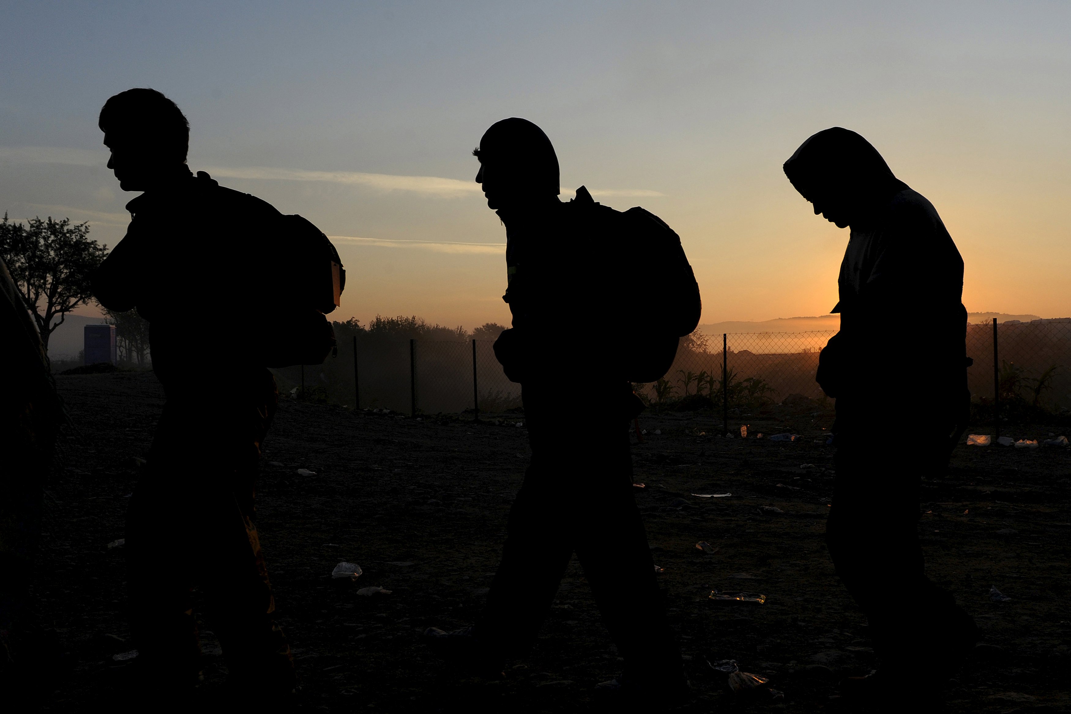 Ρεκόρ του αριθμού των προσφύγων, πρώτο καταφύγιο οι κοντινές χώρες