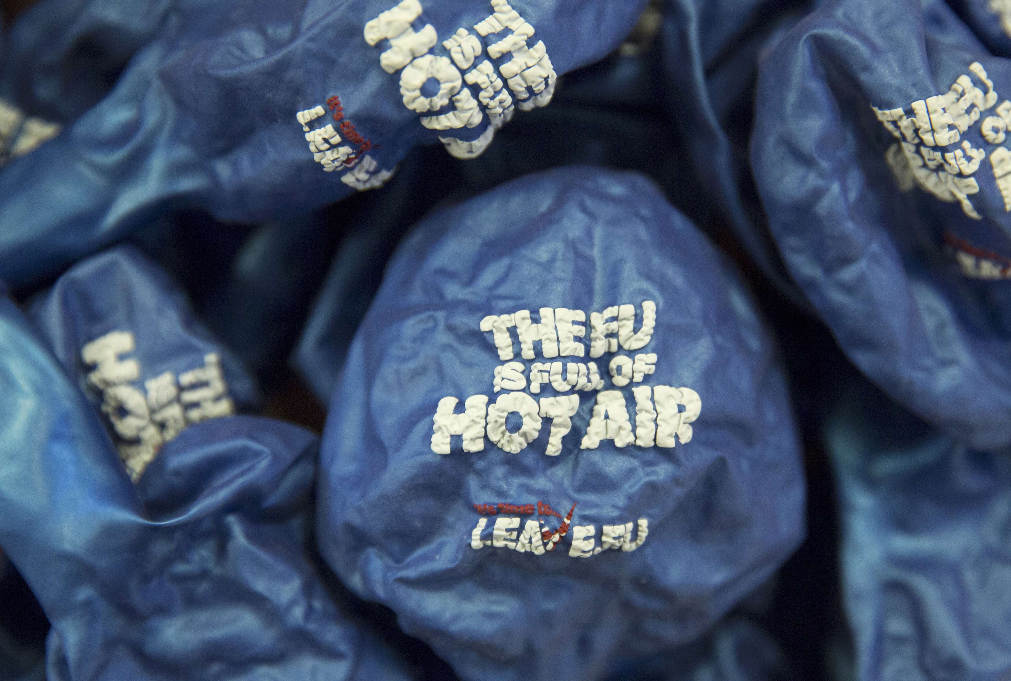 Brexit: Ρίχνουν τις πιθανότητες παραμονής στην ΕΕ τα γραφεία στοιχηματισμού