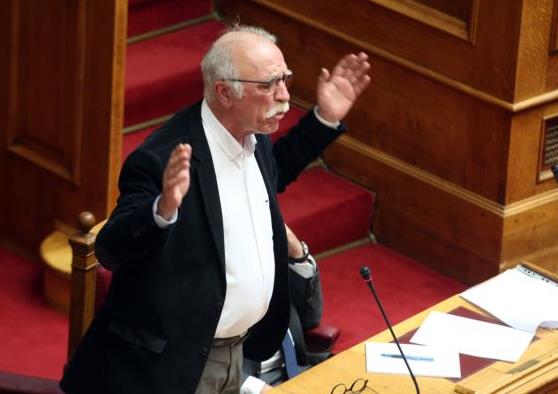 Βίτσας: Δεν θα δημιουργηθεί κέντρο προσφύγων στον Ασπρόπυργο