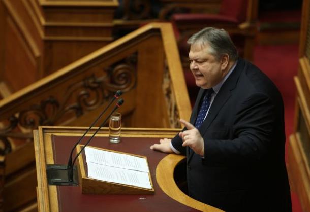 Βενιζέλος: Ύποπτη διευκόλυνση η διάταξη για τις offshore