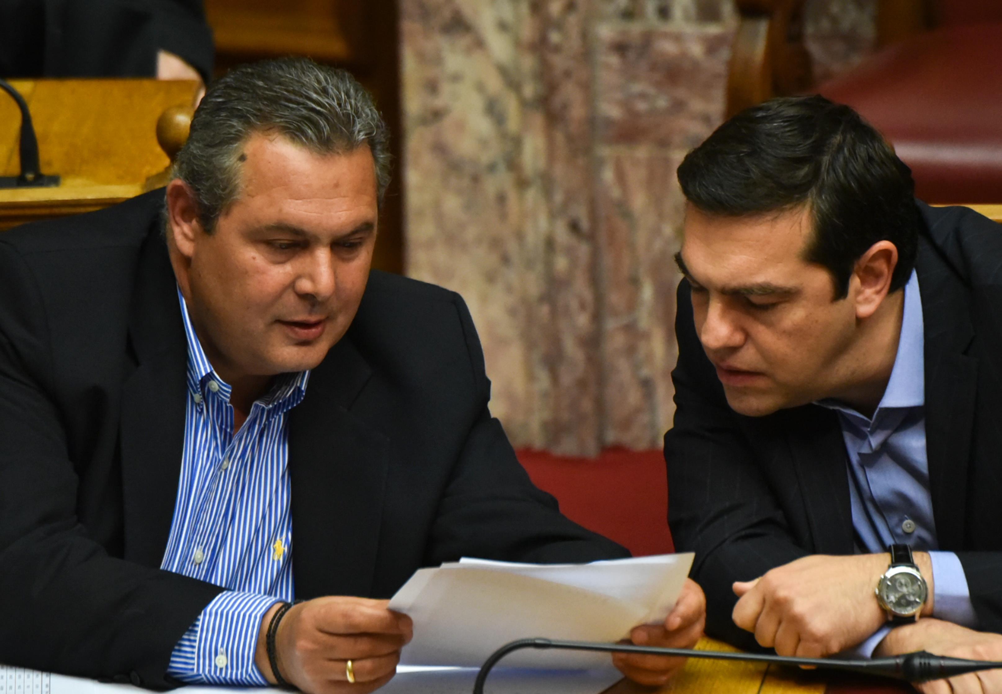 Διατήρηση του 3% και μπόνους εδρών με ψηλό πήχη, η πρόταση Μαξίμου