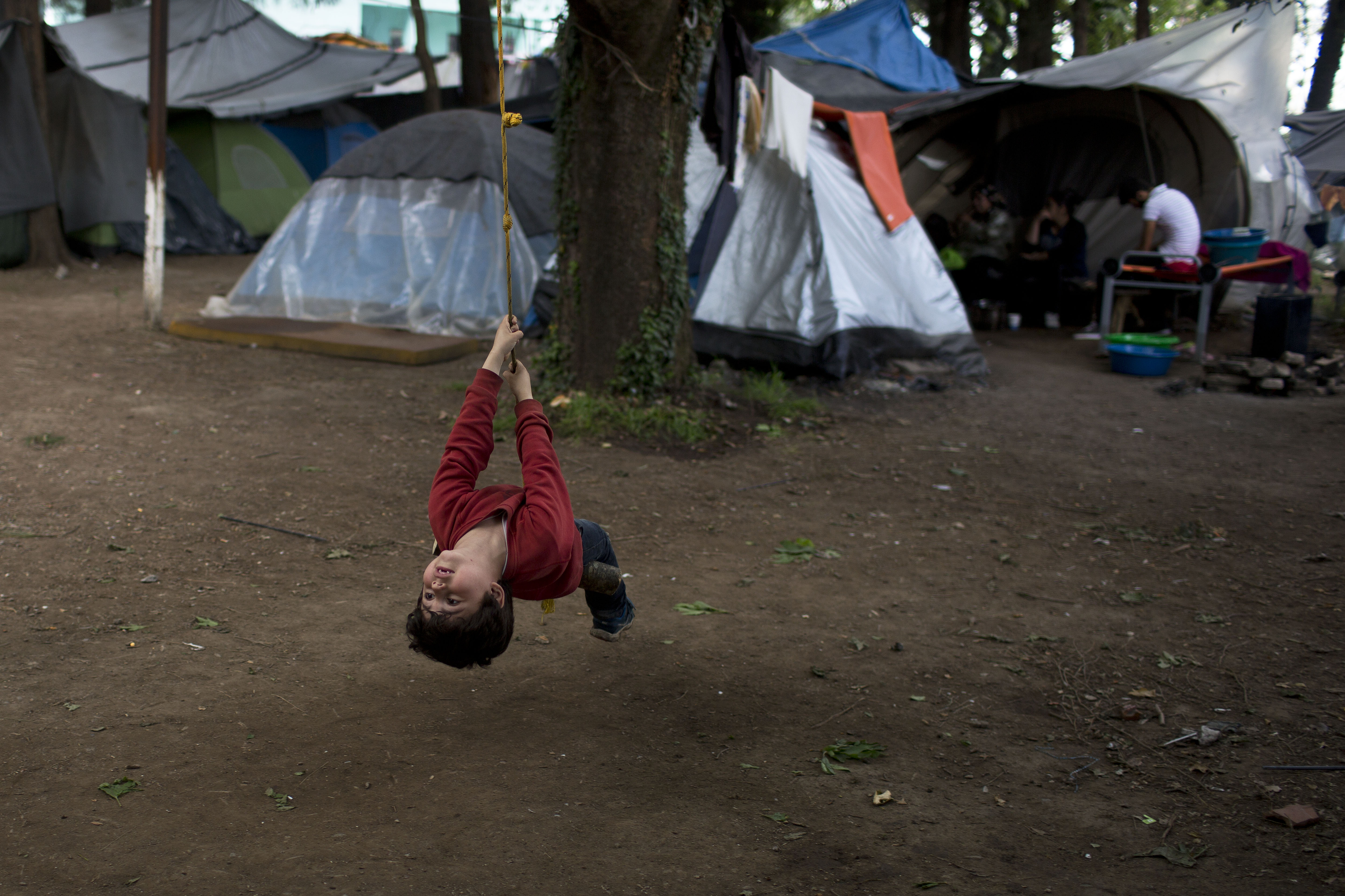 Ένα σχολείο για πρόσφυγες στο χώρο φιλοξενίας της Μυρσίνης στην Ηλεία