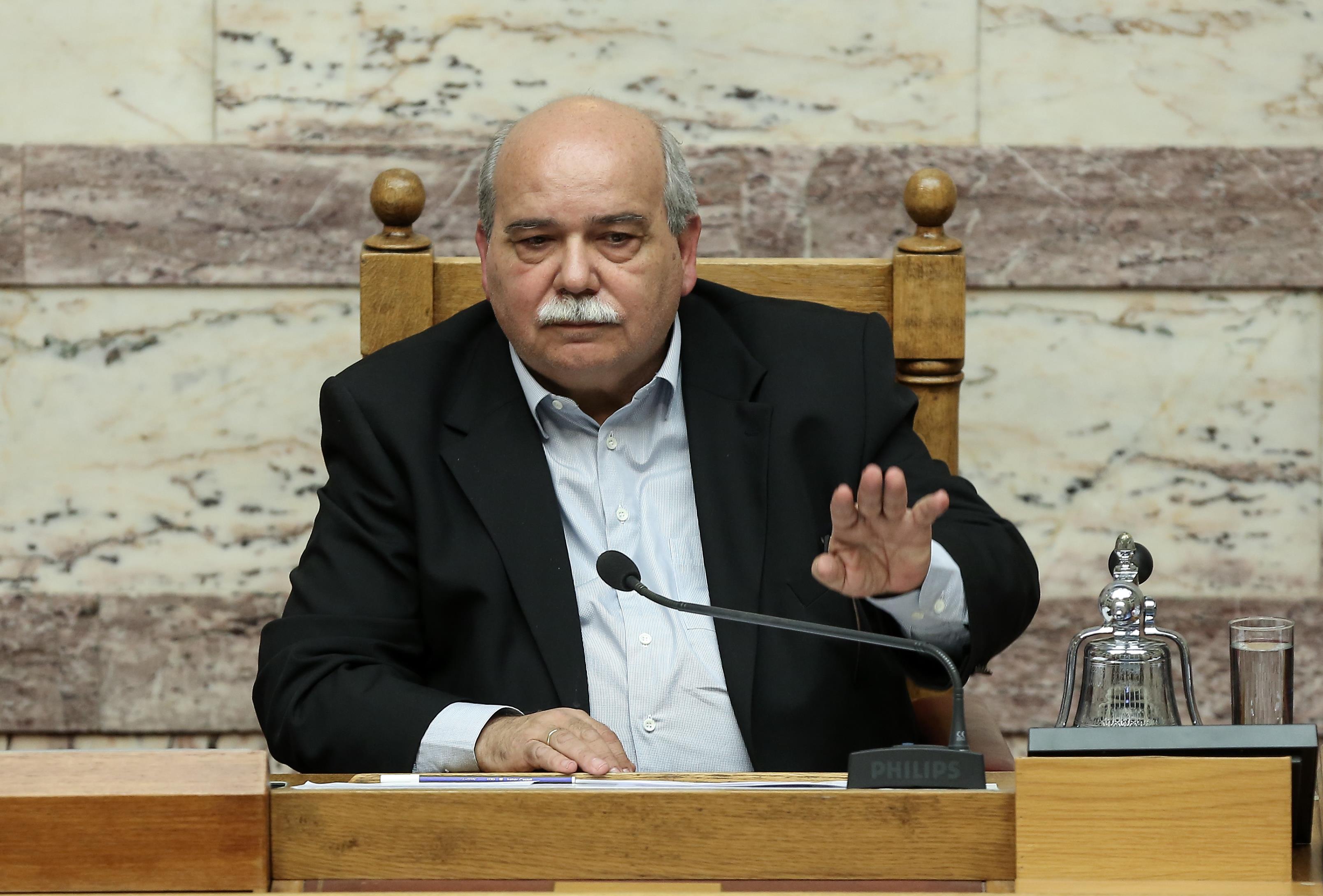 Βούτσης: Μόνο μέσα από τη Βουλή η συνταγματική αναθεώρηση