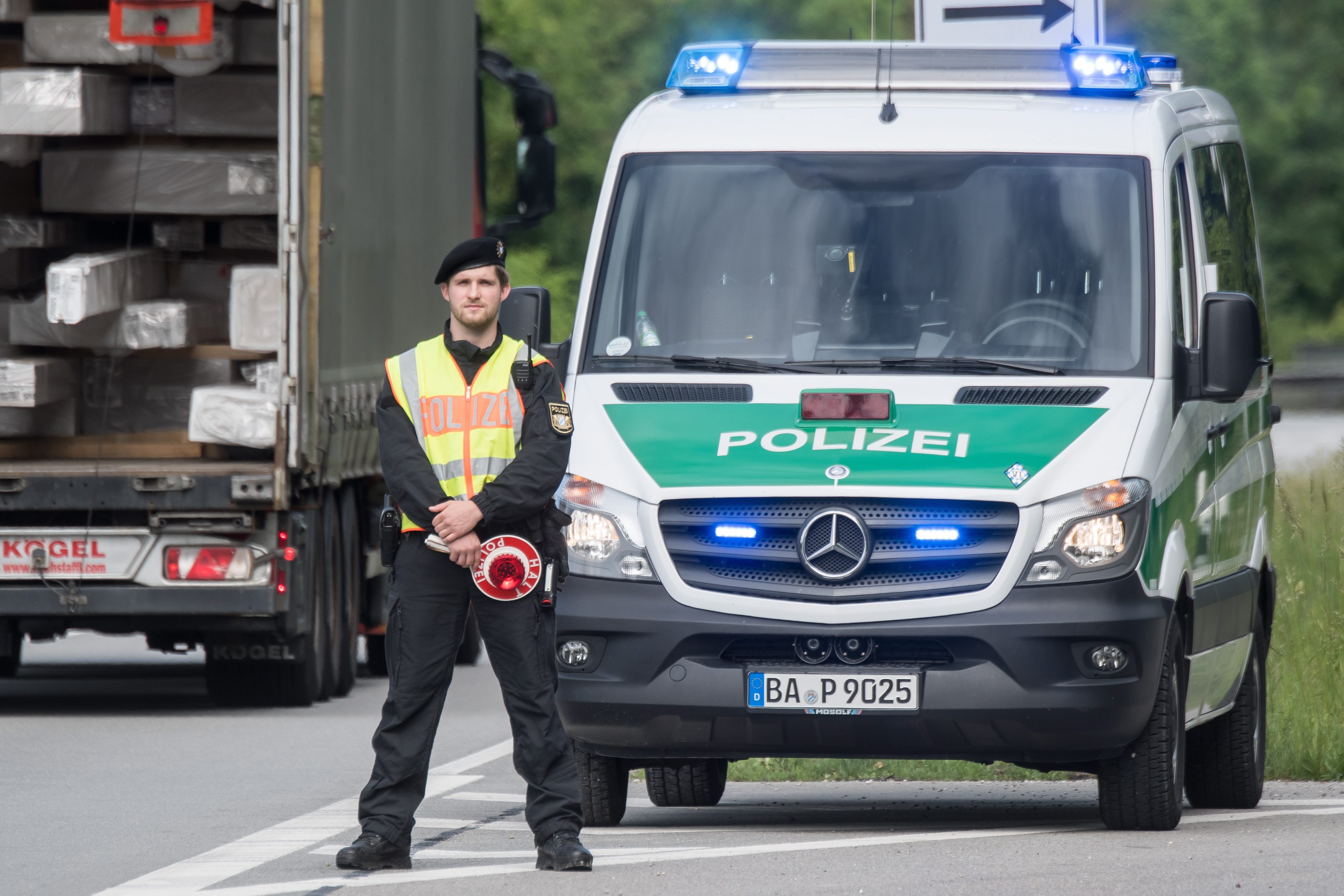 Συνελήθησαν τρία άτομα στη Γερμανία, «σχεδίαζαν τρομοκρατικές επιθέσεις»