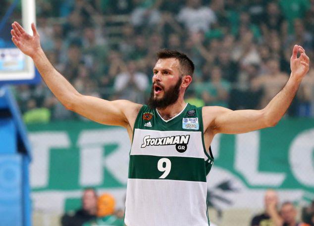 Ανανέωσε για δύο χρόνια με τον Παναθηναϊκό ο Φώτσης