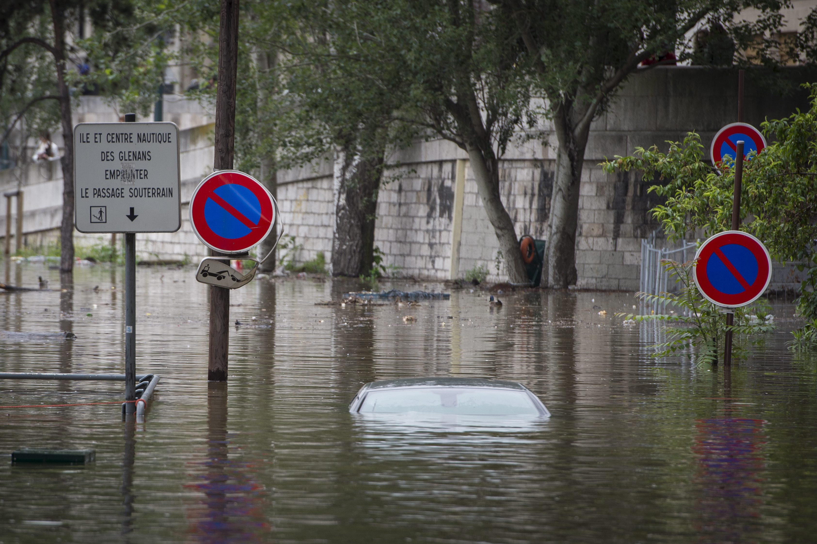 Δραματική άνοδος της στάθμης του Σηκουάνα στο Παρίσι