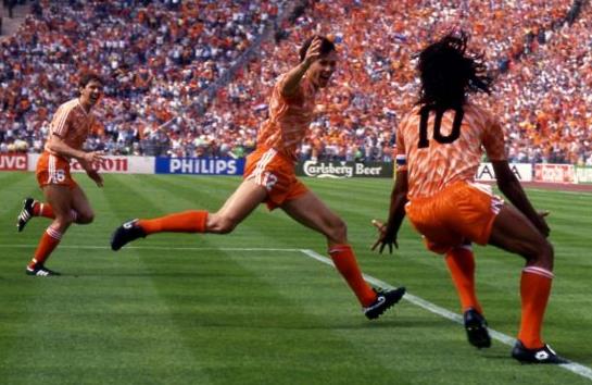 Τα 10 κορυφαία γκολ στα 60 χρόνια ιστορίας των Euro