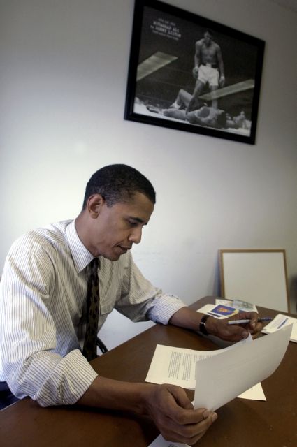 Ομπάμα: Ο σπουδαίος Μοχάμεντ Άλι «πάλεψε για εμάς»