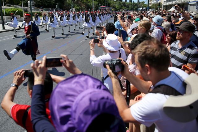 Μειωμένη κατά 5,3% η τουριστική κίνηση στο α’ τετράμηνο