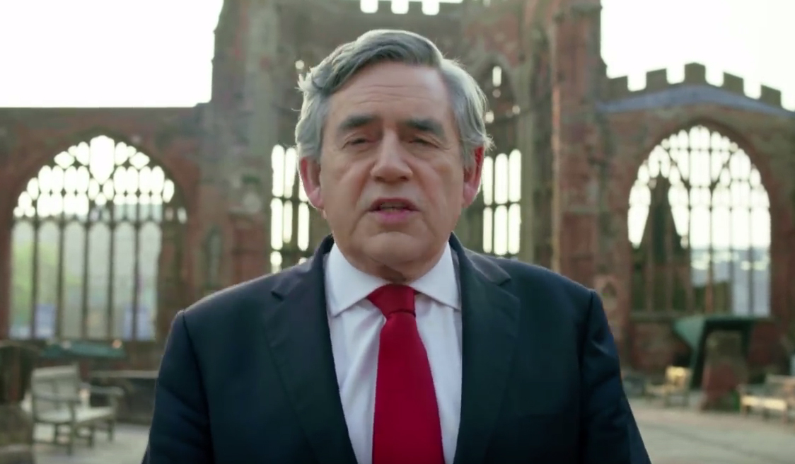 Γκόρντον Μπράουν: Πρέπει να ηγηθούμε στην ΕΕ, όχι να φύγουμε