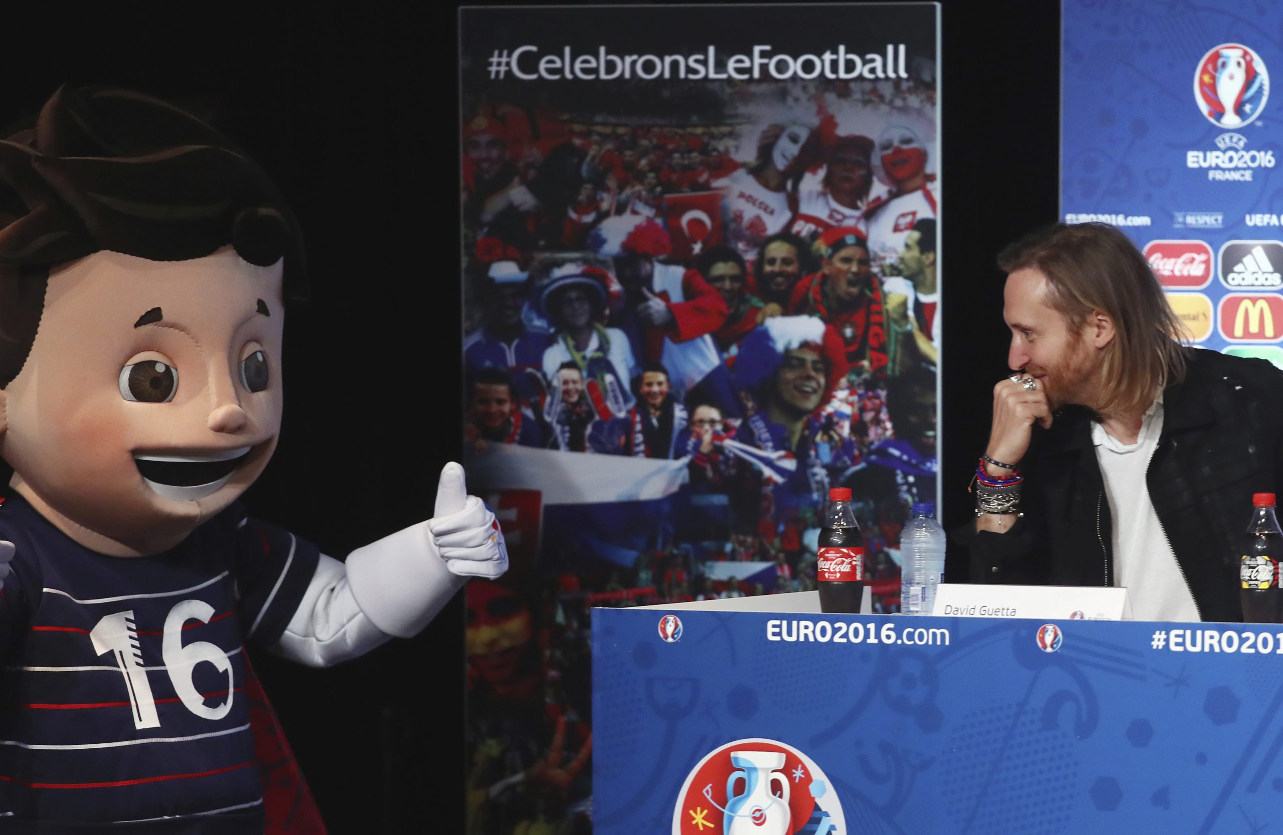 Euro 2016: Από τον Πινόκιο στον Super Victor, οι μασκότ των αγώνων