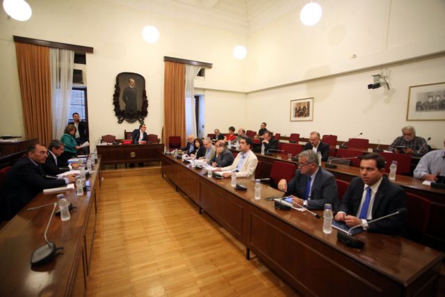 Αρχισε η εξέταση μαρτύρων στην Εξεταστική για τα δάνεια σε κόμματα, ΜΜΕ