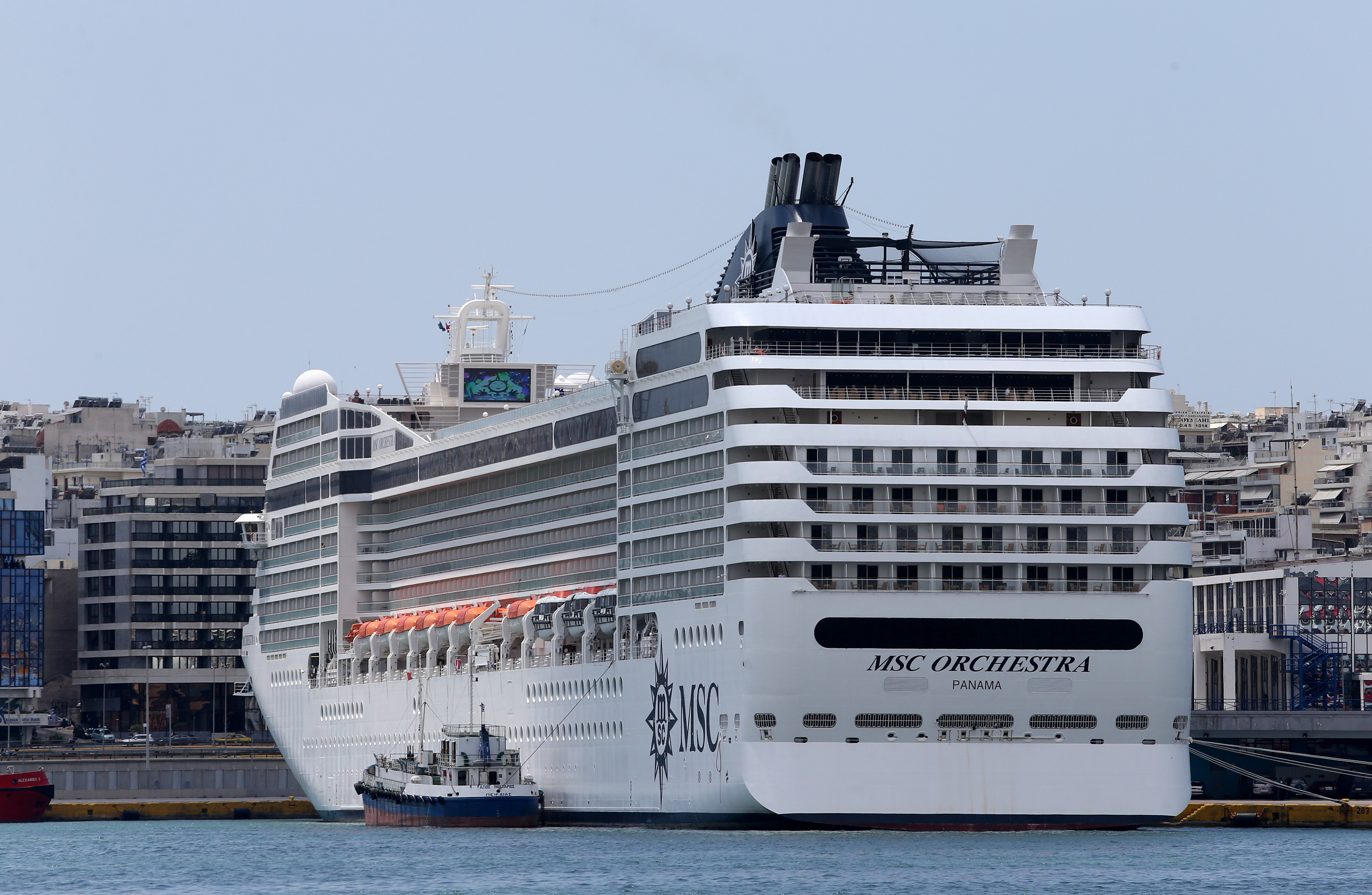 Οκτώ κρουαζιερόπλοια το Σάββατο στον Πειραιά εν μέσω απεργίας