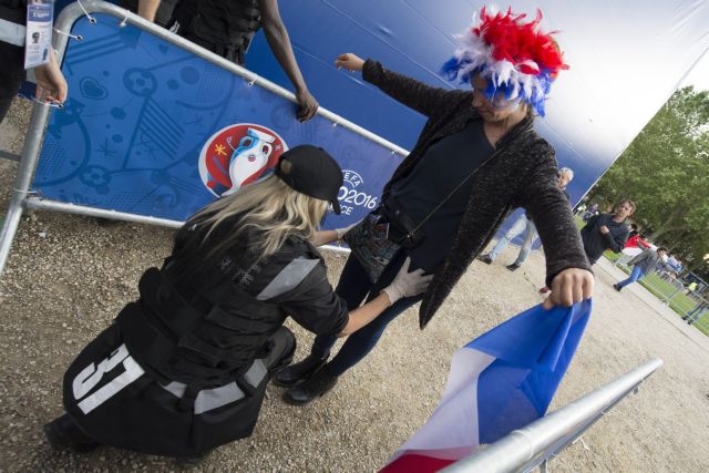 Έλεγχος στο «Stade De France» μετά από απειλή για βόμβα