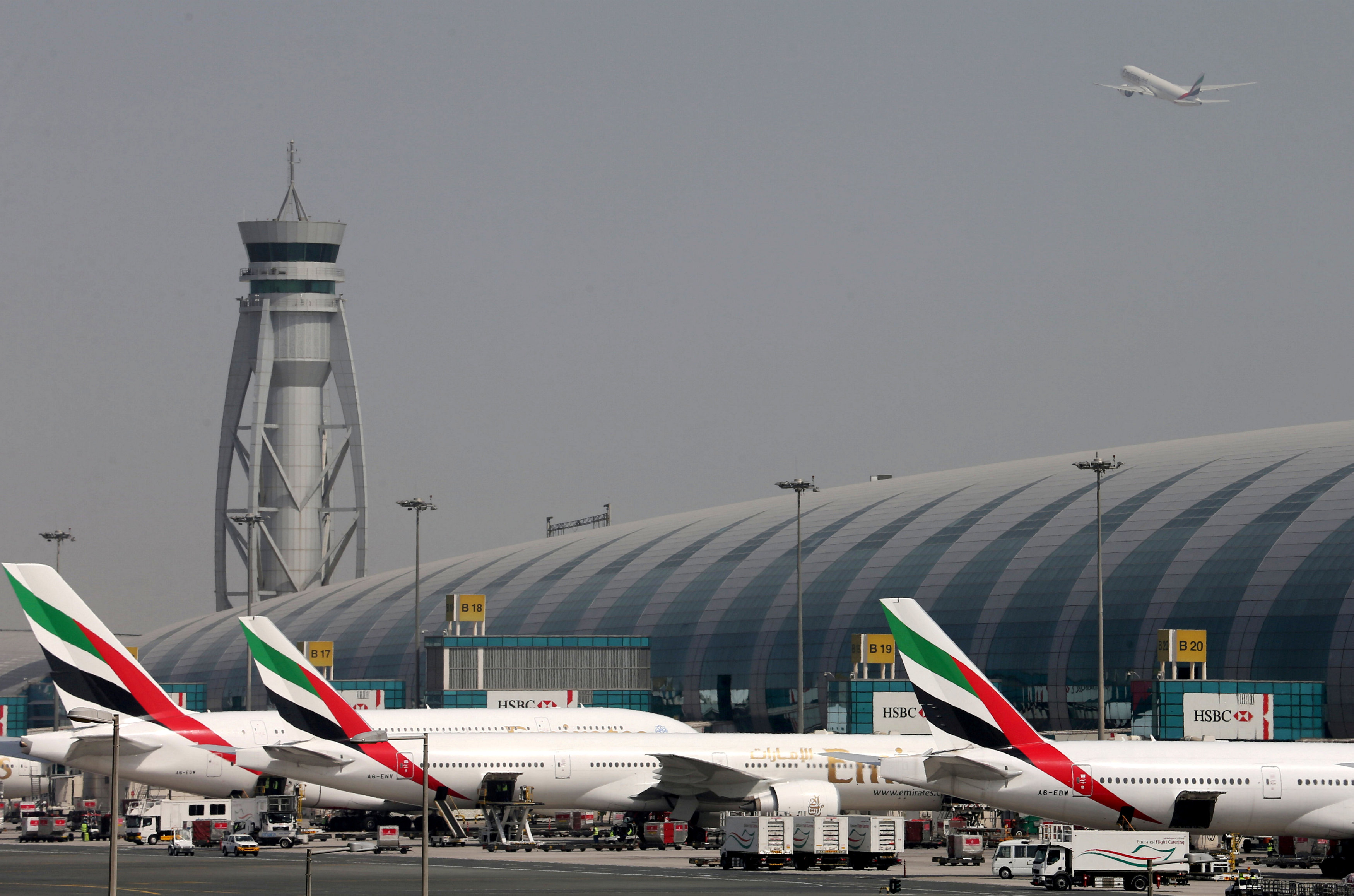 Το αεροδρόμιο του Ντουμπάι έκλεισε για μία ώρα λόγω... drone