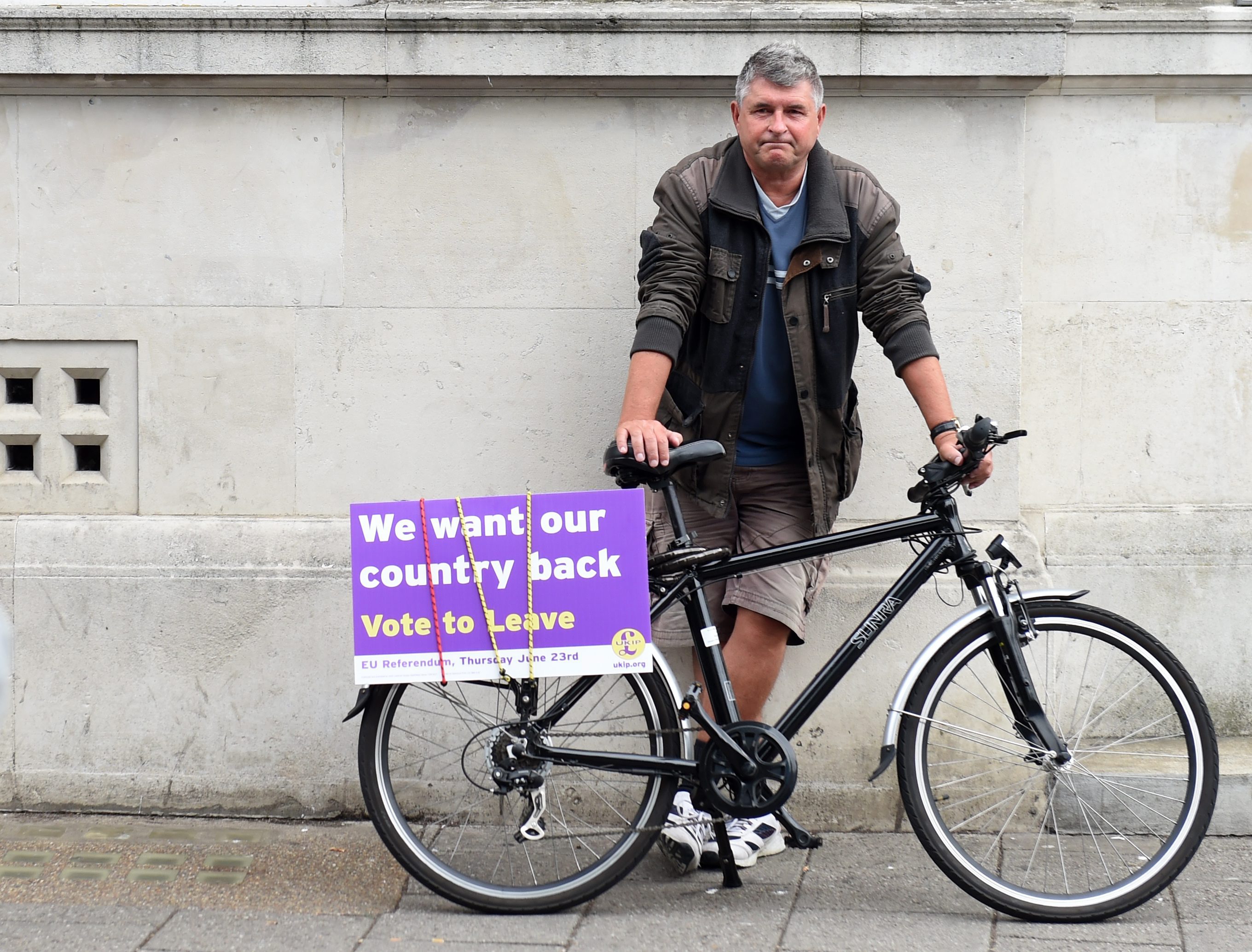 Το Brexit είναι Grexit εις την δεκάτη, αλλά οι Ευρωπαίοι το υποτιμούν, λεει το n-tv