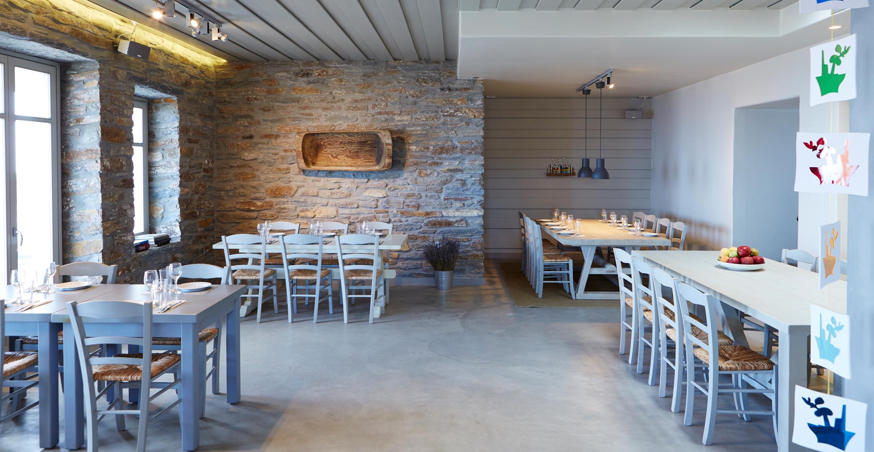 «Το Σπίτι στη Χώρα»: πανδαισία γεύσεων και εκπληκτική θέα στην Κέα