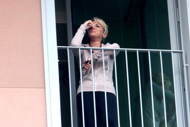 Με αστειάκια για τη νοσοκόμα «ξύπνησε» από την επέμβαση ο Μπερλουσκόνι