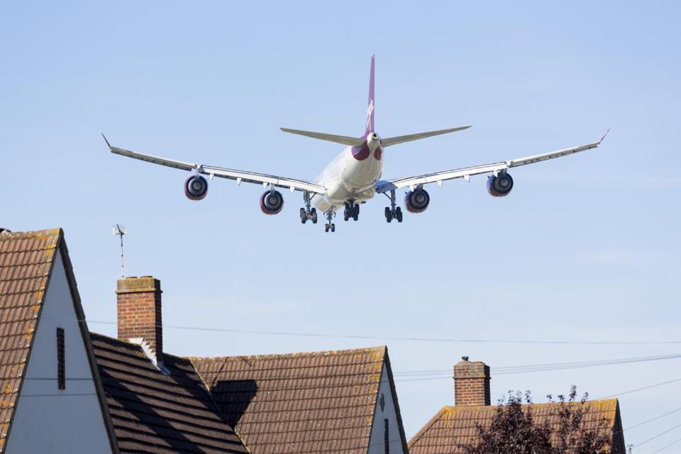 Ο θόρυβος από τα αεροπλάνα αυξάνει τον κίνδυνο υπέρτασης