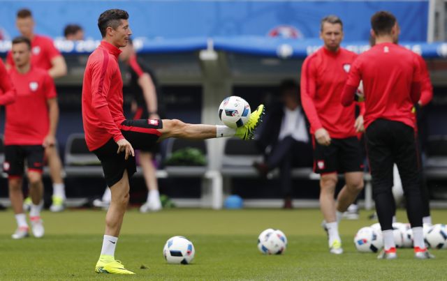 Λεβαντόφσκι εναντίον Γερμανίας για την πρωτιά