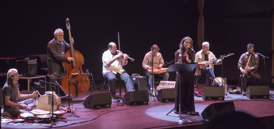 Η Σαβίνα Γιαννάτου με Primavera en Salonico και Λάμια Μπεντίουι στον Κήπο της Πειραιώς 260