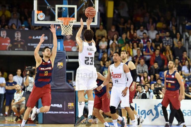 Γιουλ και Αγιόν… βομβάρδισαν τη Βαρκελώνη και ισοφάρισαν για τη Ρεάλ