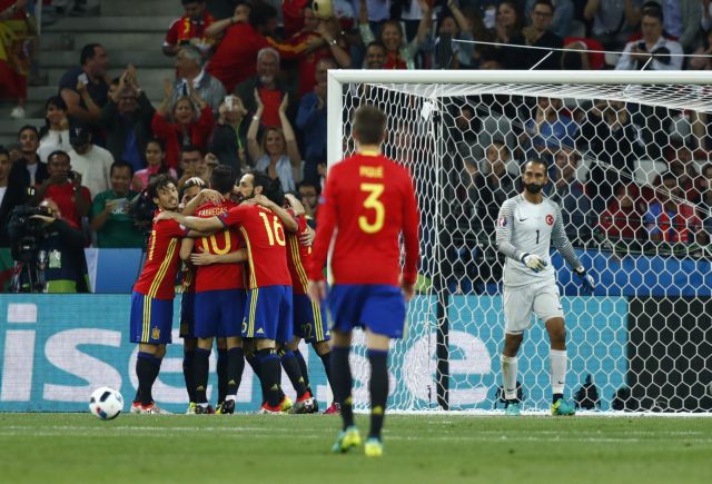 Ετσι… το σηκώνει η Ισπανία, η Τσεχία 2-2 την Κροατία στο 93′