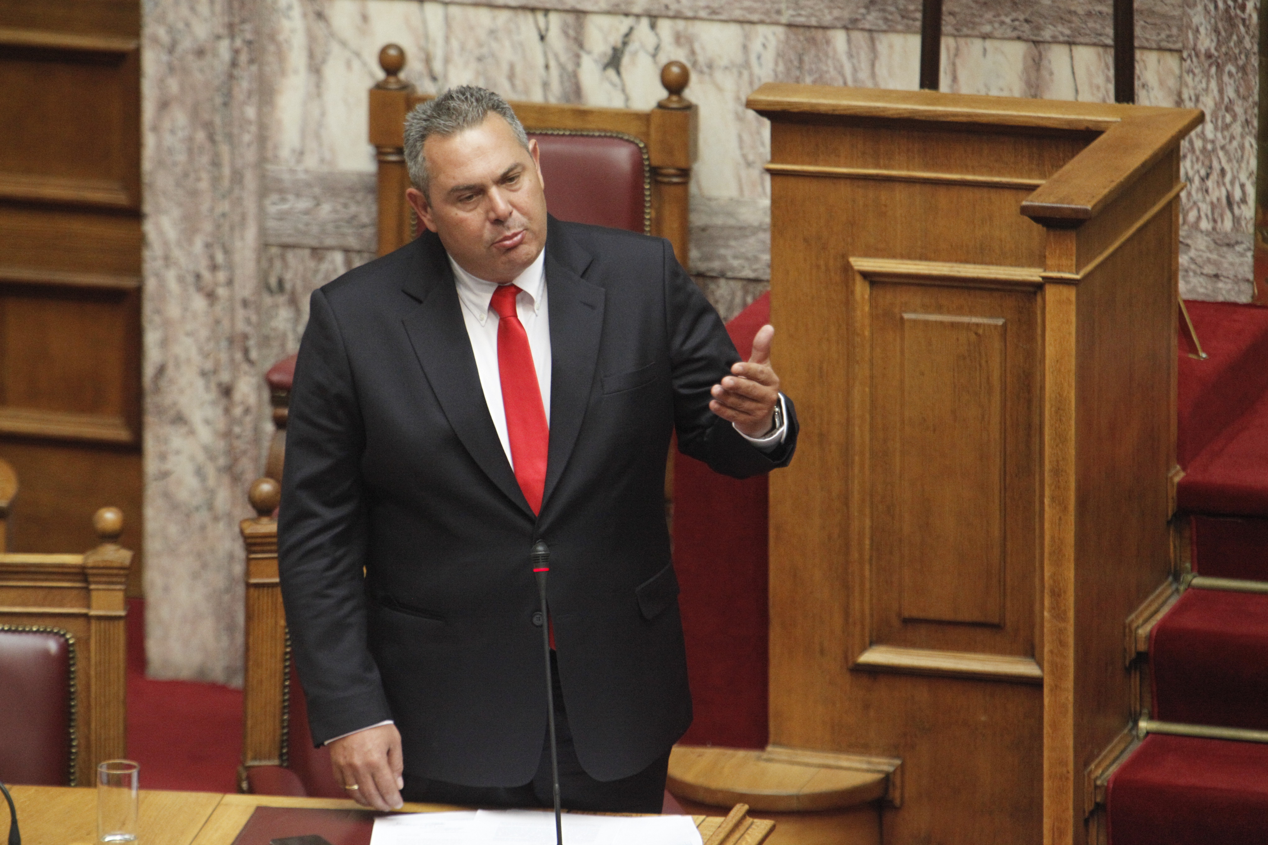 Καμμένος: Δίπλωμα από τα 17 αν οδηγούν με ενήλικα