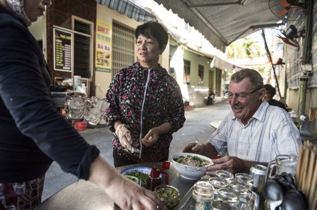 Βετεράνοι του Βιετνάμ επιστρέφουν για να ζήσουν μόνιμα στη χώρα