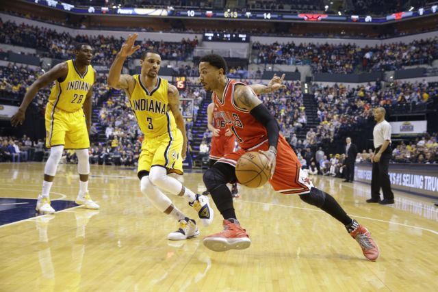 Στους Νιου Γιόρκ Νικς ο Ντέρικ Ρόουζ