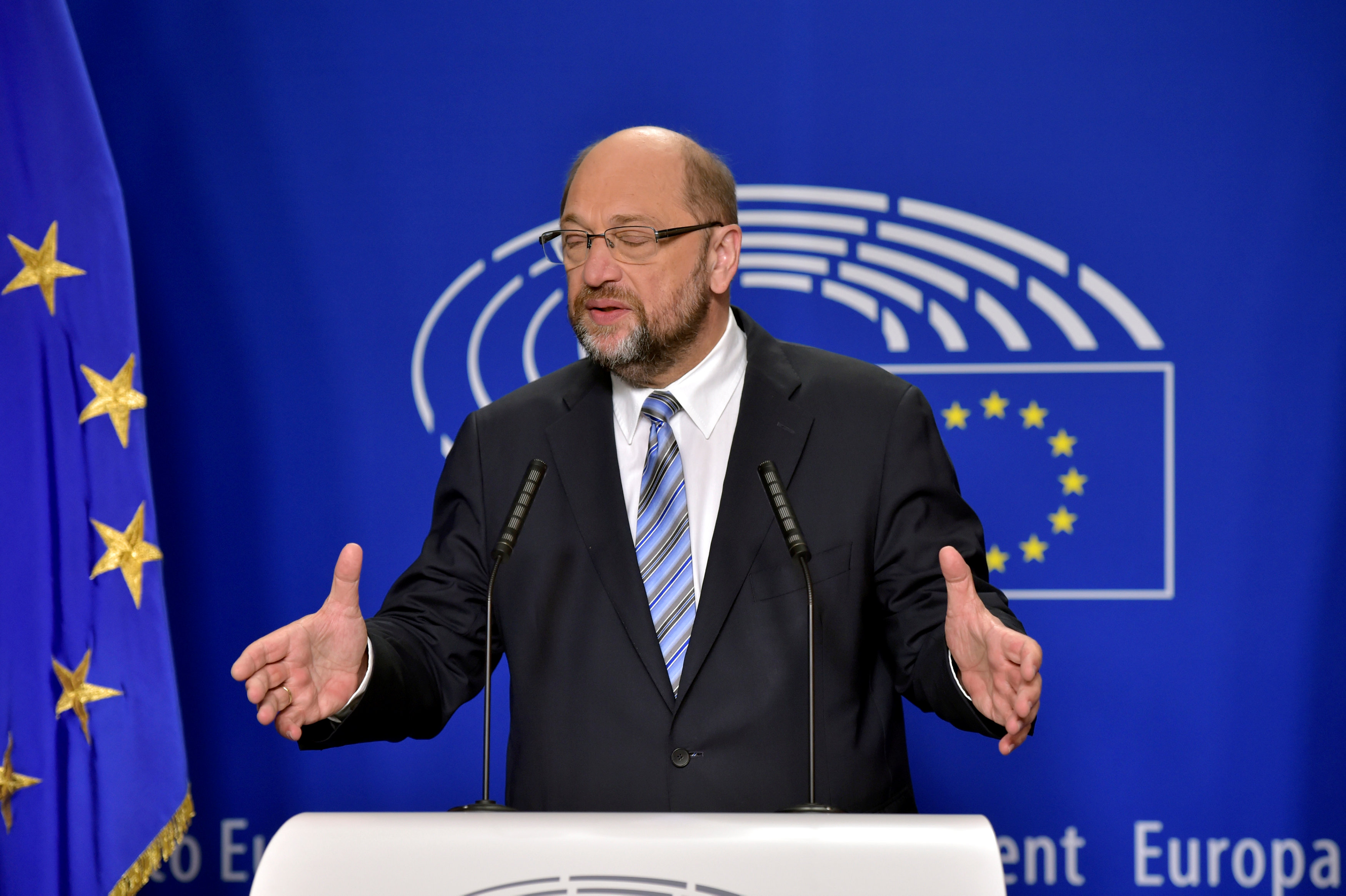 Τελεσίγραφο Σουλτς: Να καταθέσει η Βρετανία αίτηση εξόδου μέχρι την Τρίτη