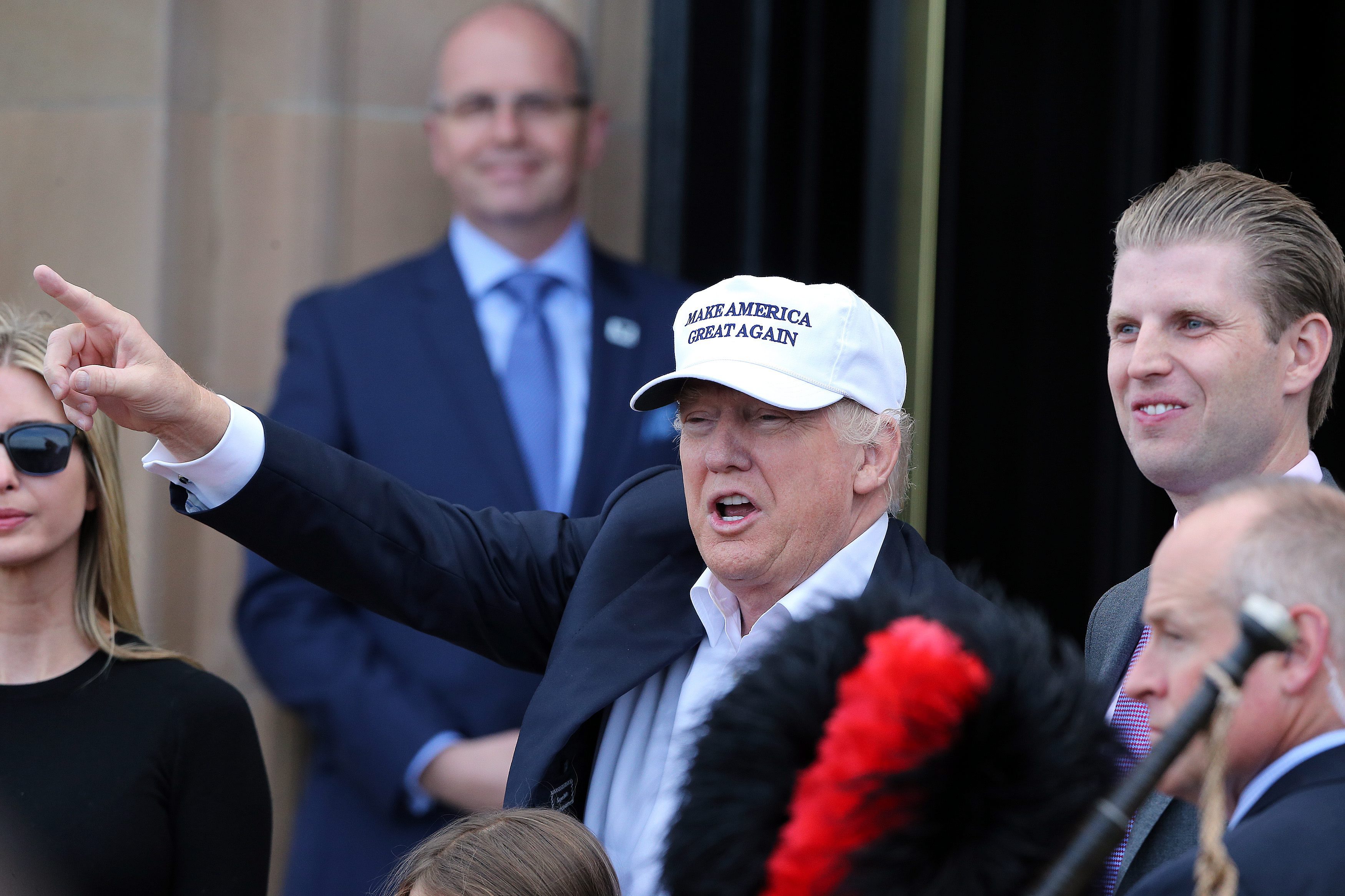 «Μπράβο» λέει ο Τραμπ στους Βρετανούς για το Brexit