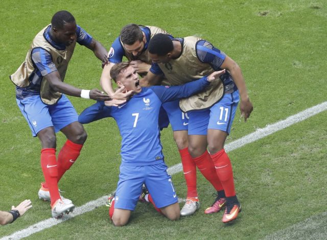 Ο Γκριεζμάν το… γύρισε μόνος του, στους «8» η Γαλλία