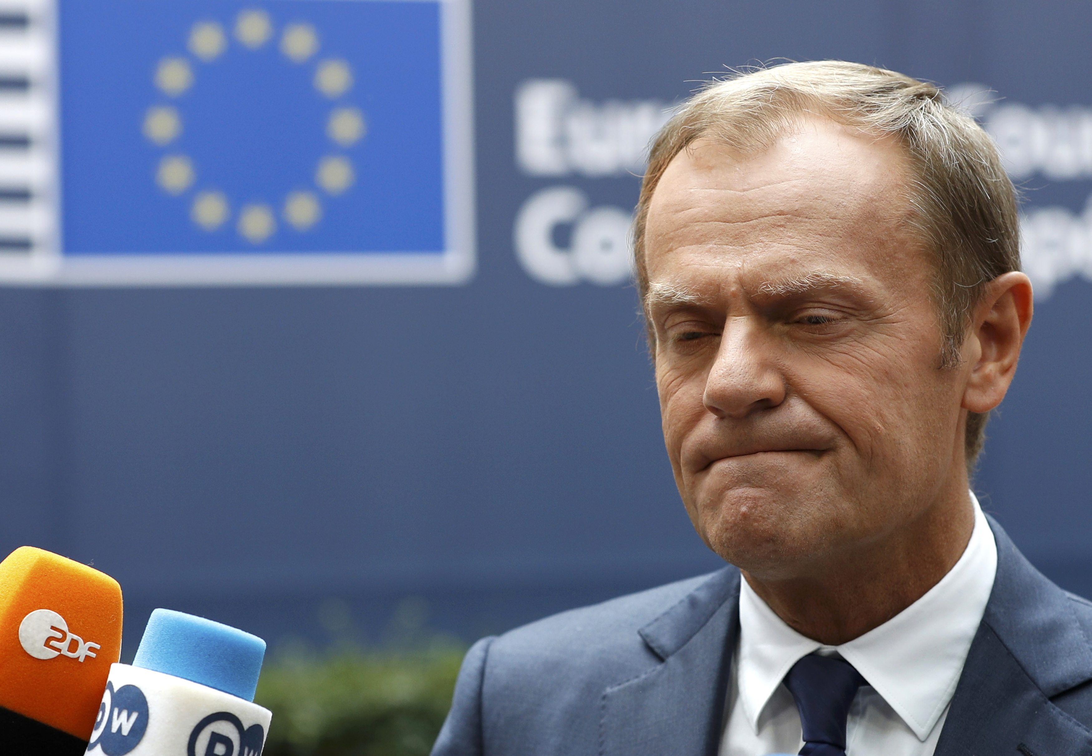 Η αποτυχημένη προσπάθεια του Τουσκ να αστειευτεί με την ήττα της Αγγλίας