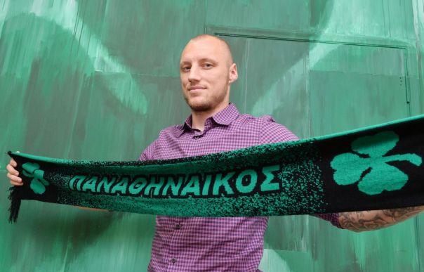 Ο Ιβάνοφ υπέγραψε στον ΠΑΟ και φόρεσε τα… πράσινα