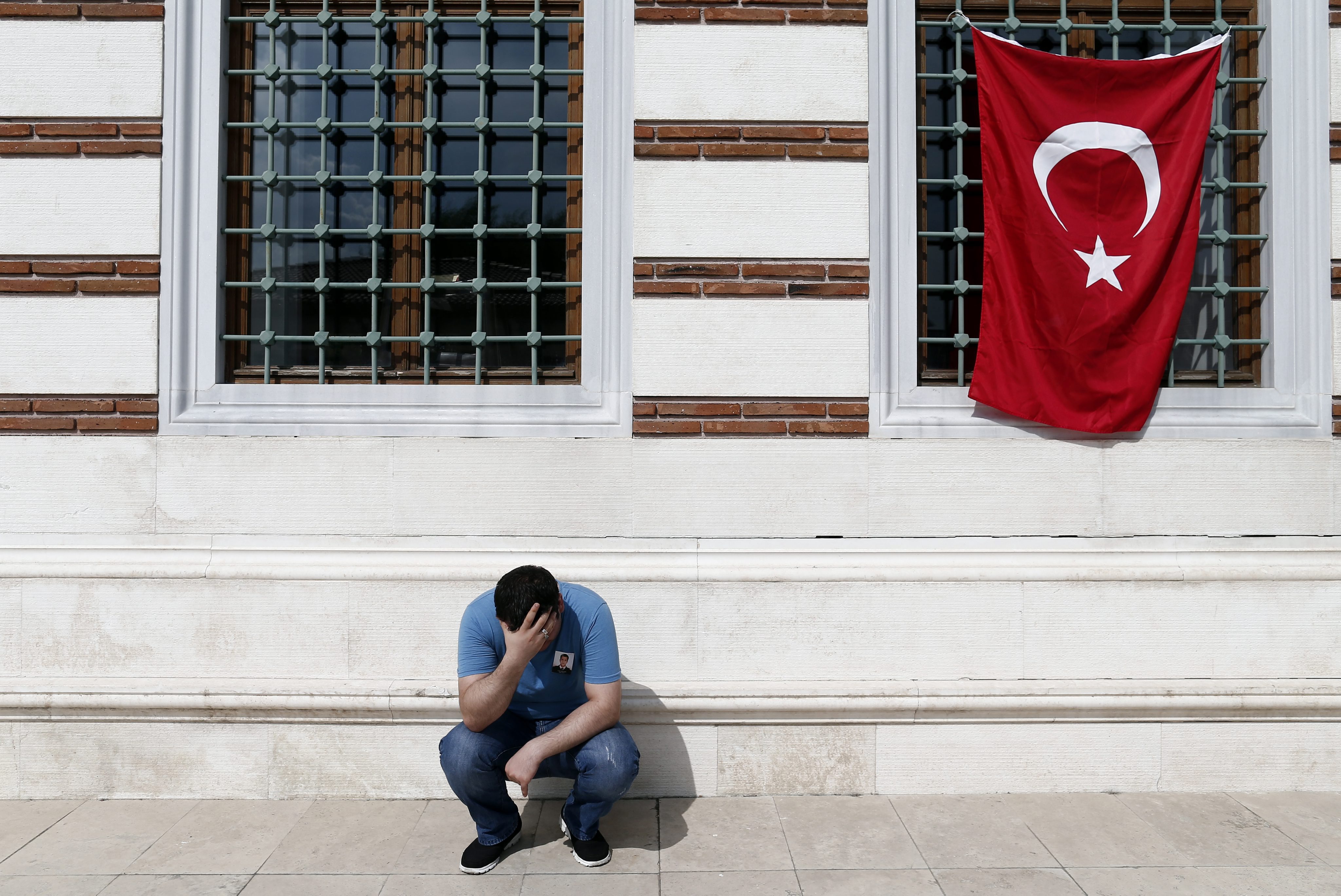 Βαθύ πένθος στην Τουρκία μετά την τρομοκρατική επίθεση