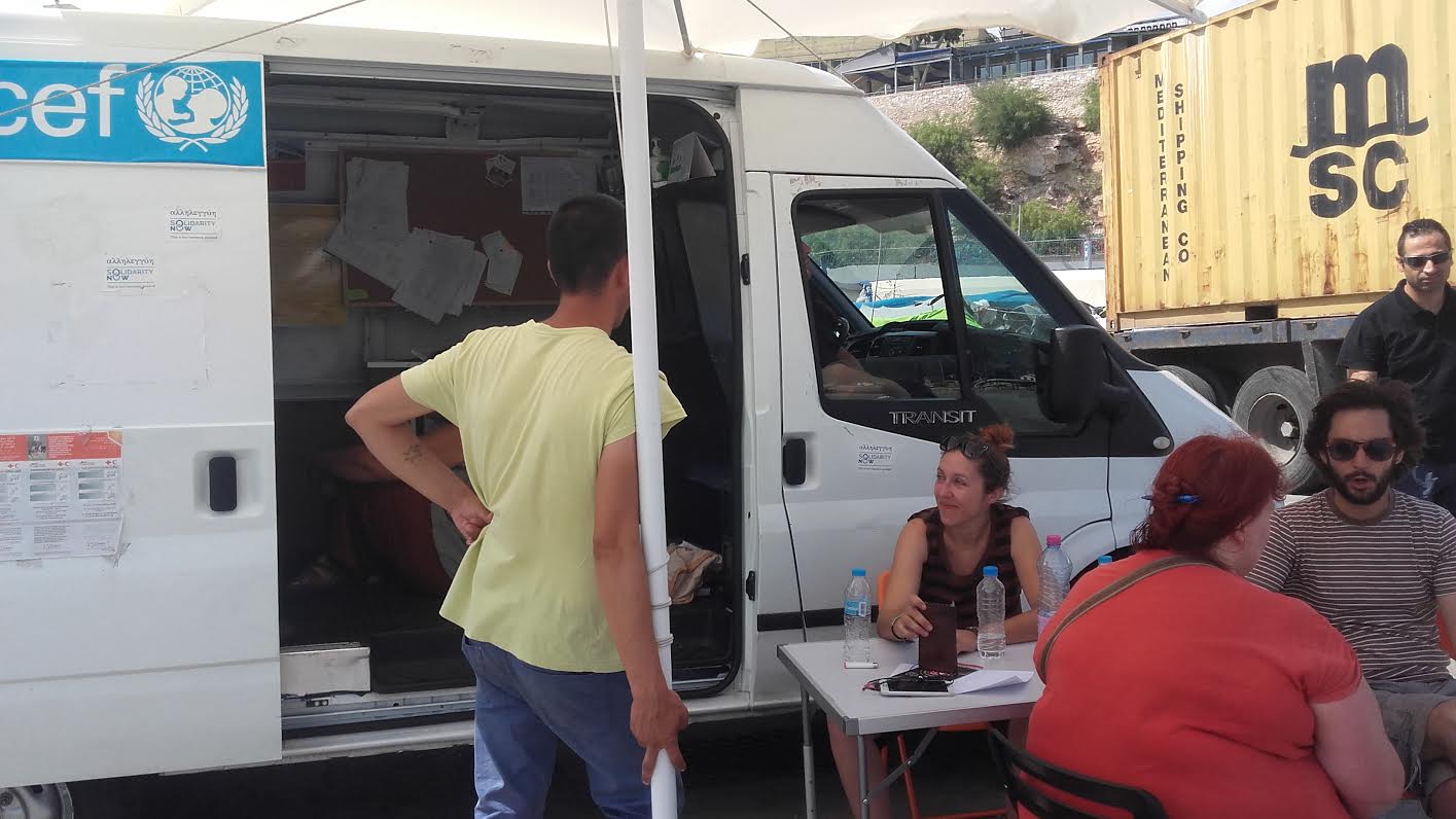 Πρόγραμμα Κινητών Μονάδων από το SolidarityNow για τους πρόσφυγες στον Πειραιά