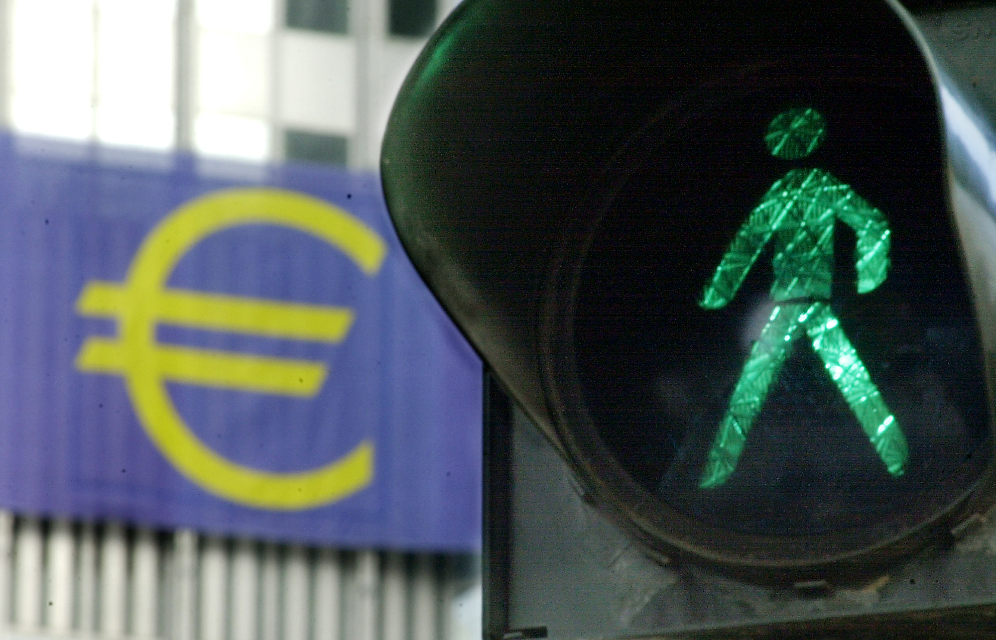 Δόθηκε η εντολή στον ESM για την εκταμίευση της δόσης