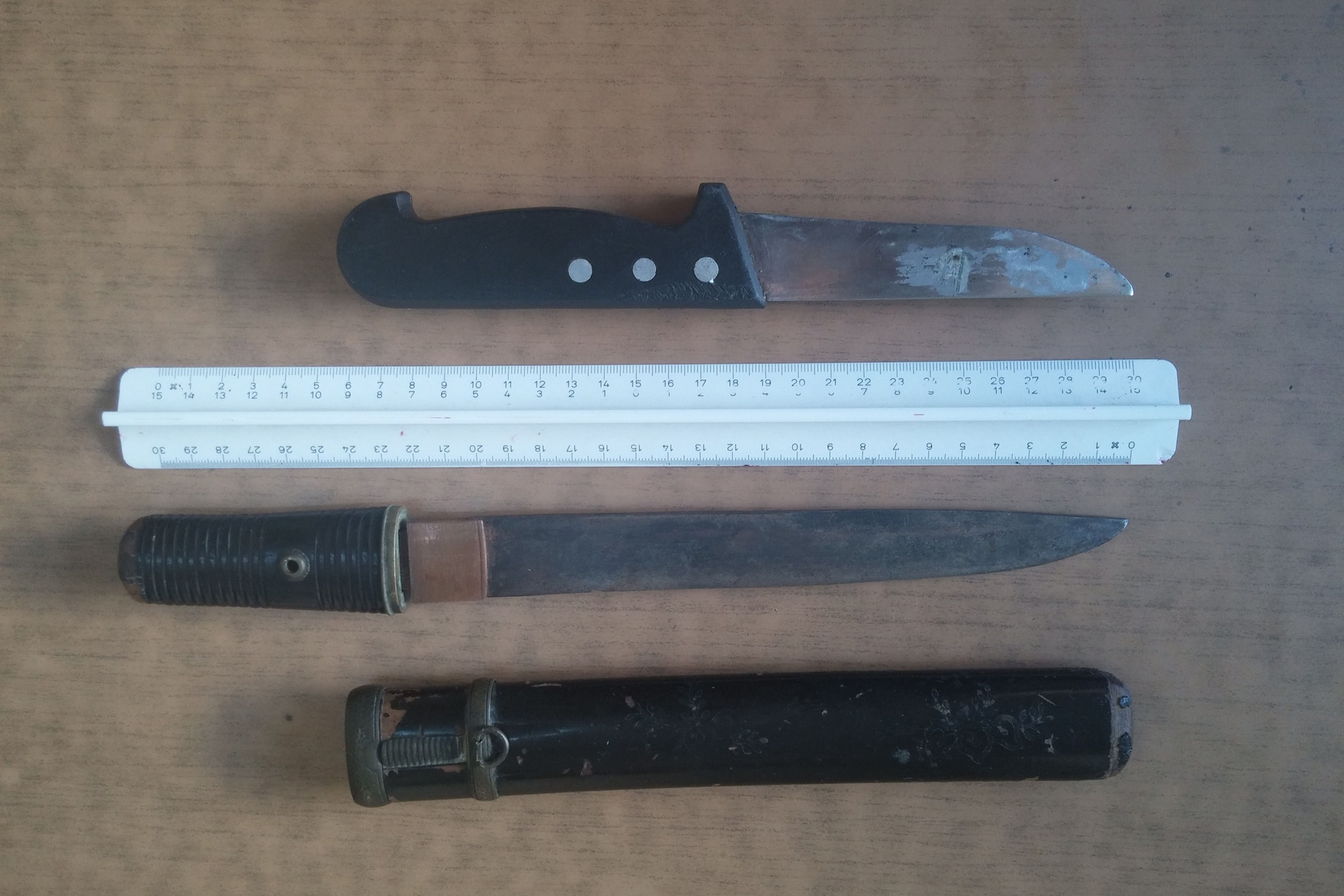 Επιτέθηκε με μαχαίρι σε υπάλληλο μπαρ στην Ίο