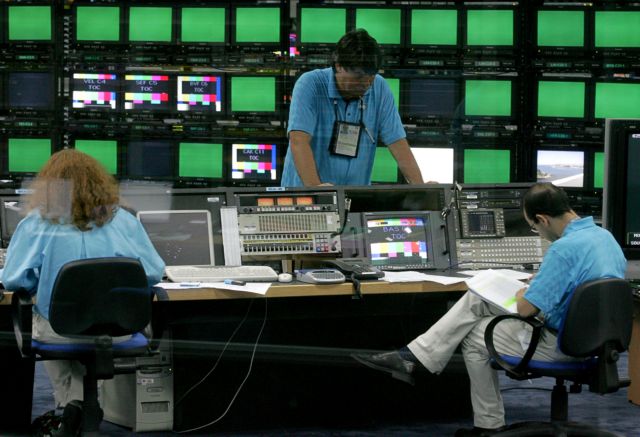 ΕΙΤΗΣΕΕ: Η επιστολή Έτινγκερ αφορά και την αδειοδότηση των καναλιών