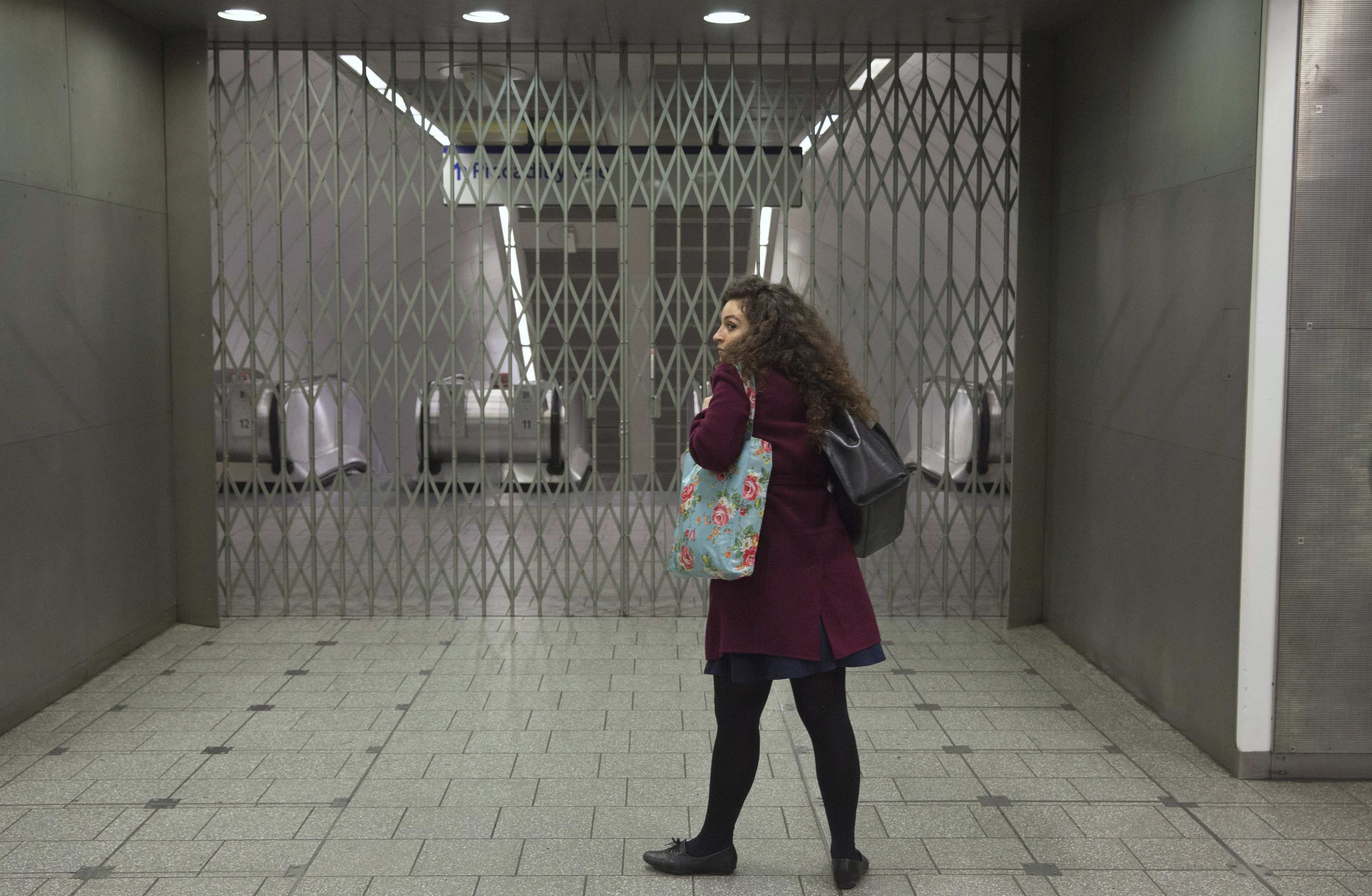 Ανοιξε ξανά ο σταθμός του μετρό στο Λονδίνο