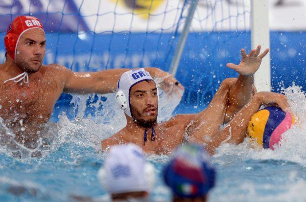 Η Γαλλία κέρδισε και έστειλε την Εθνική πόλο στα ημιτελικά