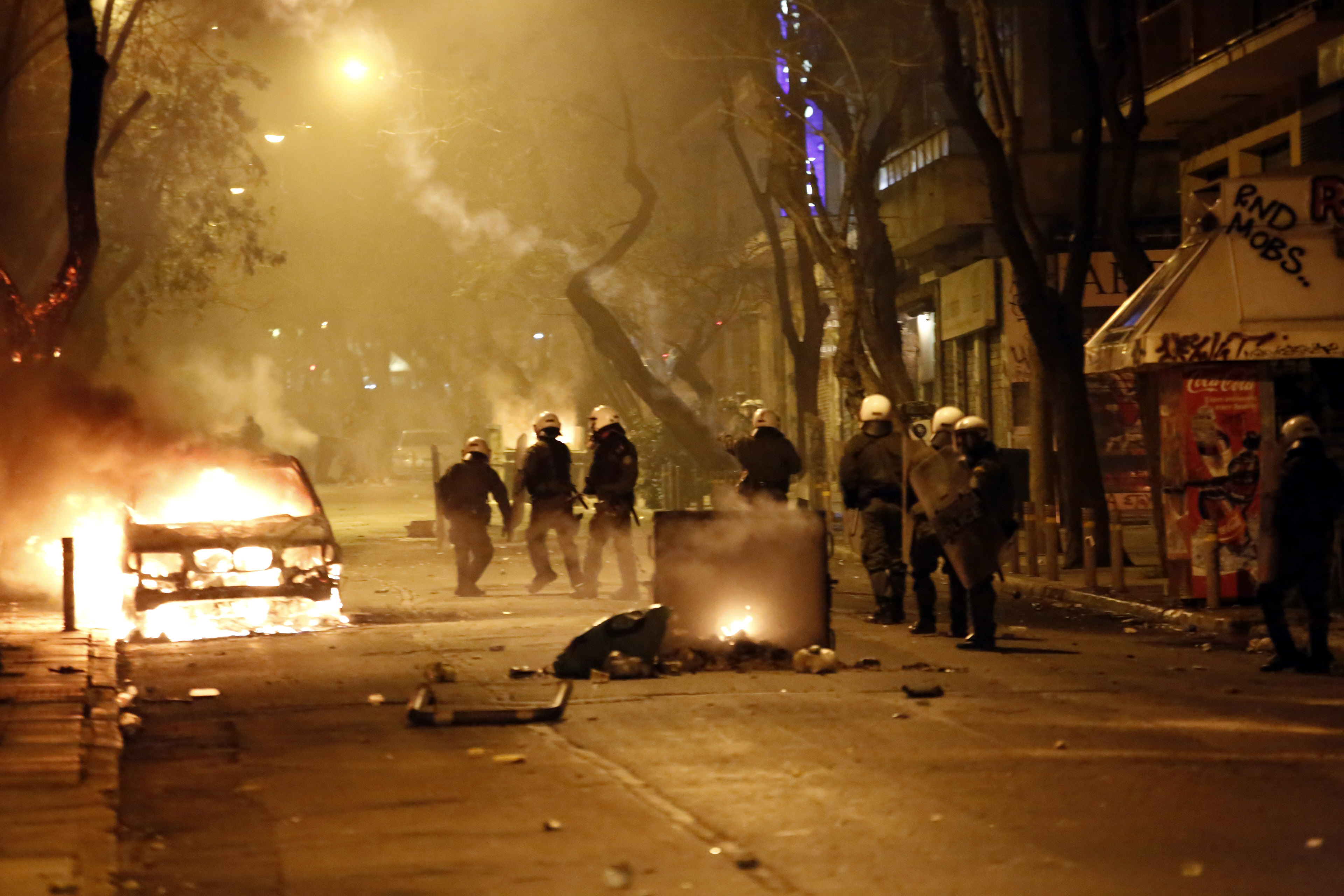 Νύχτα έντασης και επεισοδίων στο Πολυτεχνείο